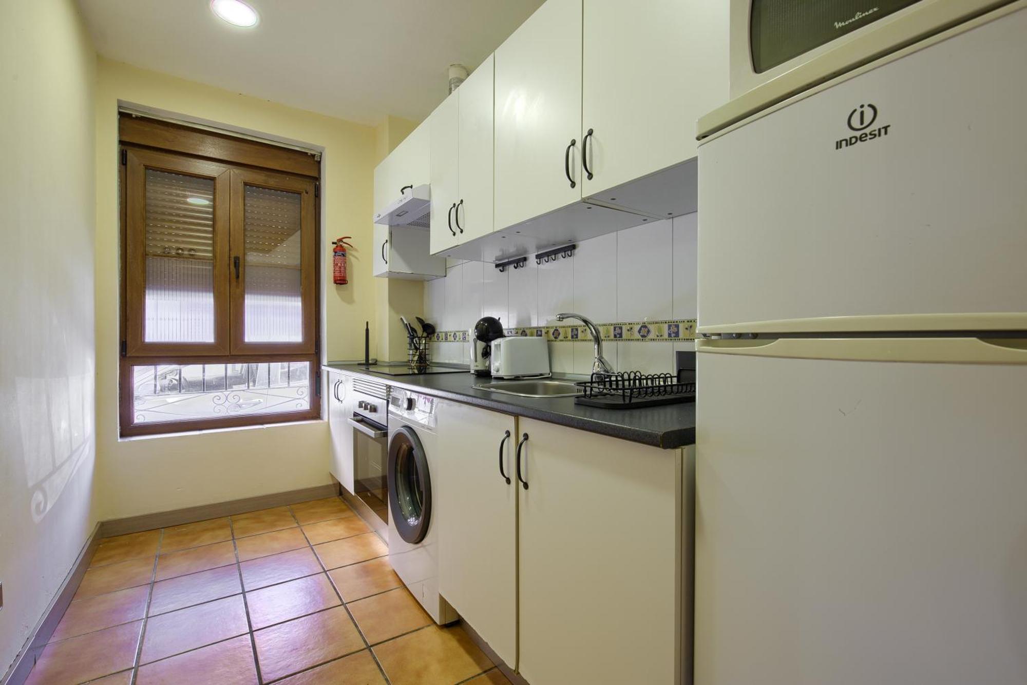 Casona 44 - 2 Con Wifi, Ac Y Patio Exterior Apartment Alcala de Henares